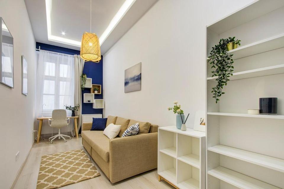 Emerald Residency 4Br-2Ba Apartament